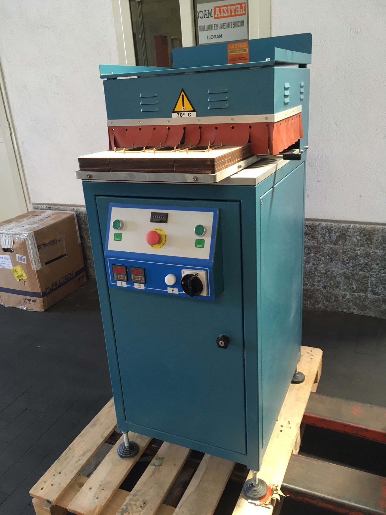 Confezionatrice blister usata pochissimo - VENDUTA - Azienda Import - Export - Poggibonsi (SI)